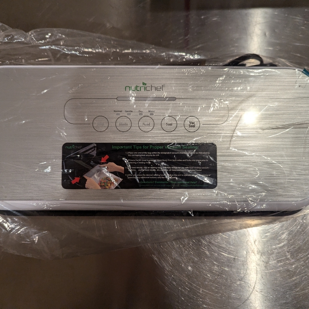 Vacuum sealer